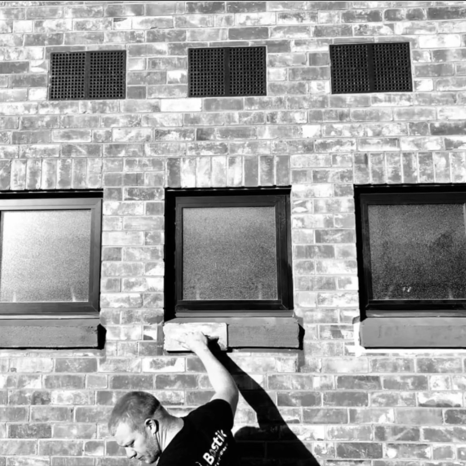 Solid plastering work on a brick building